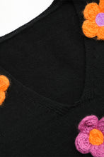 Cargar imagen en el visor de la galería, Black 3D Flower Decor Cropped Sweater Vest
