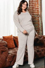 Cargar imagen en el visor de la galería, Nude Curvy Girl Ribbed V Neck Pullover and Pants Set
