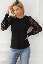 Cargar imagen en el visor de la galería, Black Leopard Mesh Puff Sleeve Patchwork Slim Fit Top
