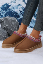 Cargar imagen en el visor de la galería, Chestnut Suede Contrast Print Plush Lined Snow Boots
