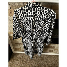 Load image into Gallery viewer, Vintage Sandra Ow-Wing for NR1 Black &amp; White Geo Print Shirt Dress
