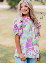 Cargar imagen en el visor de la galería, Green Abstract Print Bubble Sleeve Smock Detail Blouse
