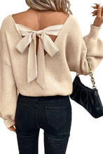 Cargar imagen en el visor de la galería, Apricot Lantern Sleeve V Neck Knot Back Sweater
