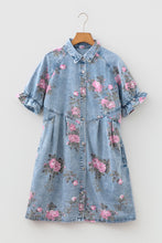 Cargar imagen en el visor de la galería, Sky Blue Floral Print Denim Short Sleeve Button Down Dress
