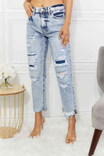 Cargar imagen en el visor de la galería, Kancan Kendra High Rise Distressed Straight Jeans
