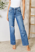 Cargar imagen en el visor de la galería, Judy Blue Full Size High Waist Distressed Jeans
