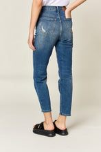 Cargar imagen en el visor de la galería, Judy Blue Full Size Tummy Control High Waist Slim Jeans
