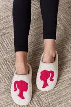 Cargar imagen en el visor de la galería, Melody Graphic Cozy Slippers
