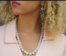 Load image into Gallery viewer, Lux Bling Necklace
